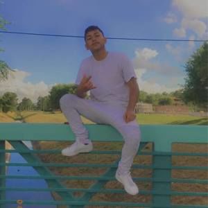 Meet your Posher, Ely